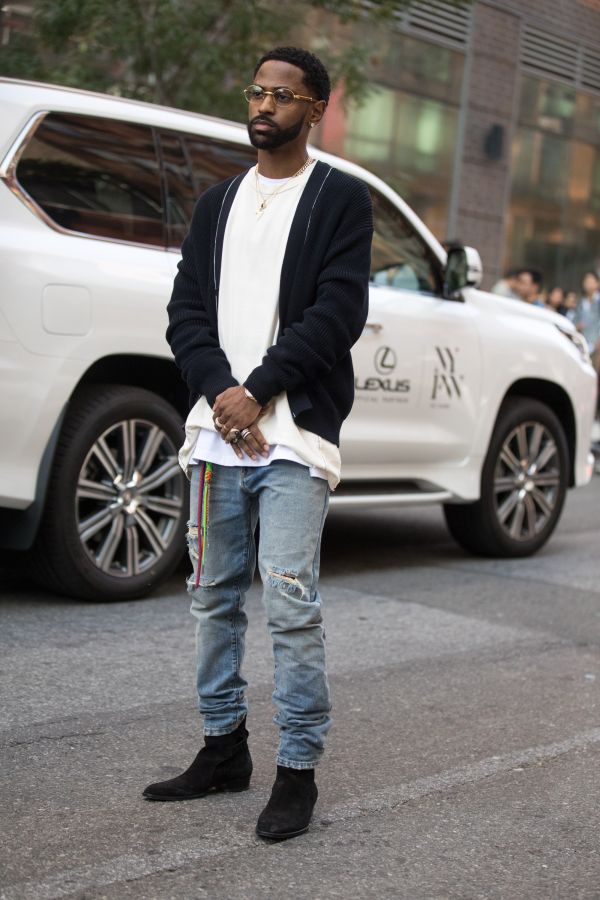 New York Fashion Week - Street Style - Day 5