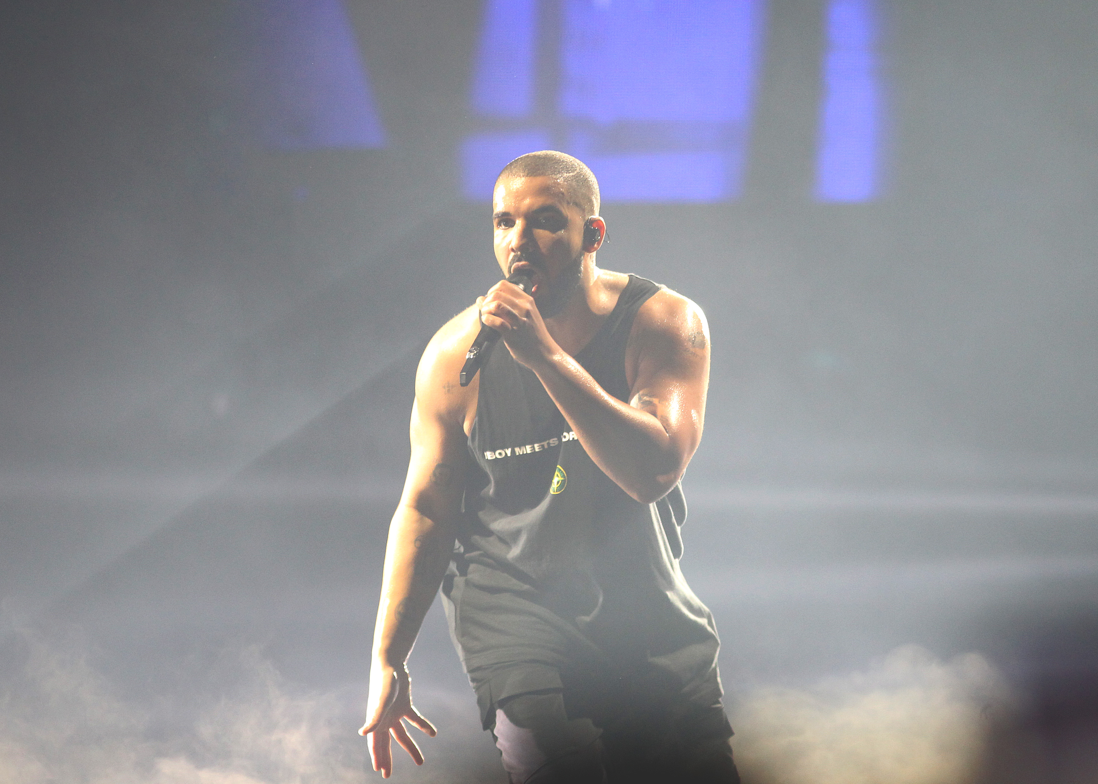 Drake performing at O2 Arena in London