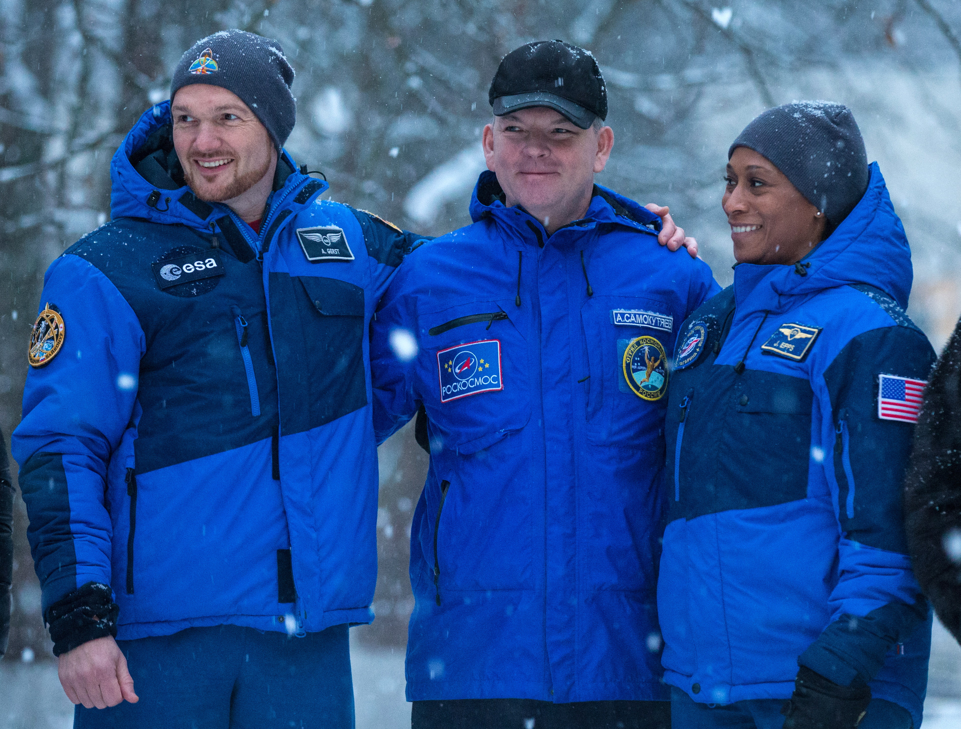 ISS Expedition 54/55 crew leave Star City, Russia for Baikonur