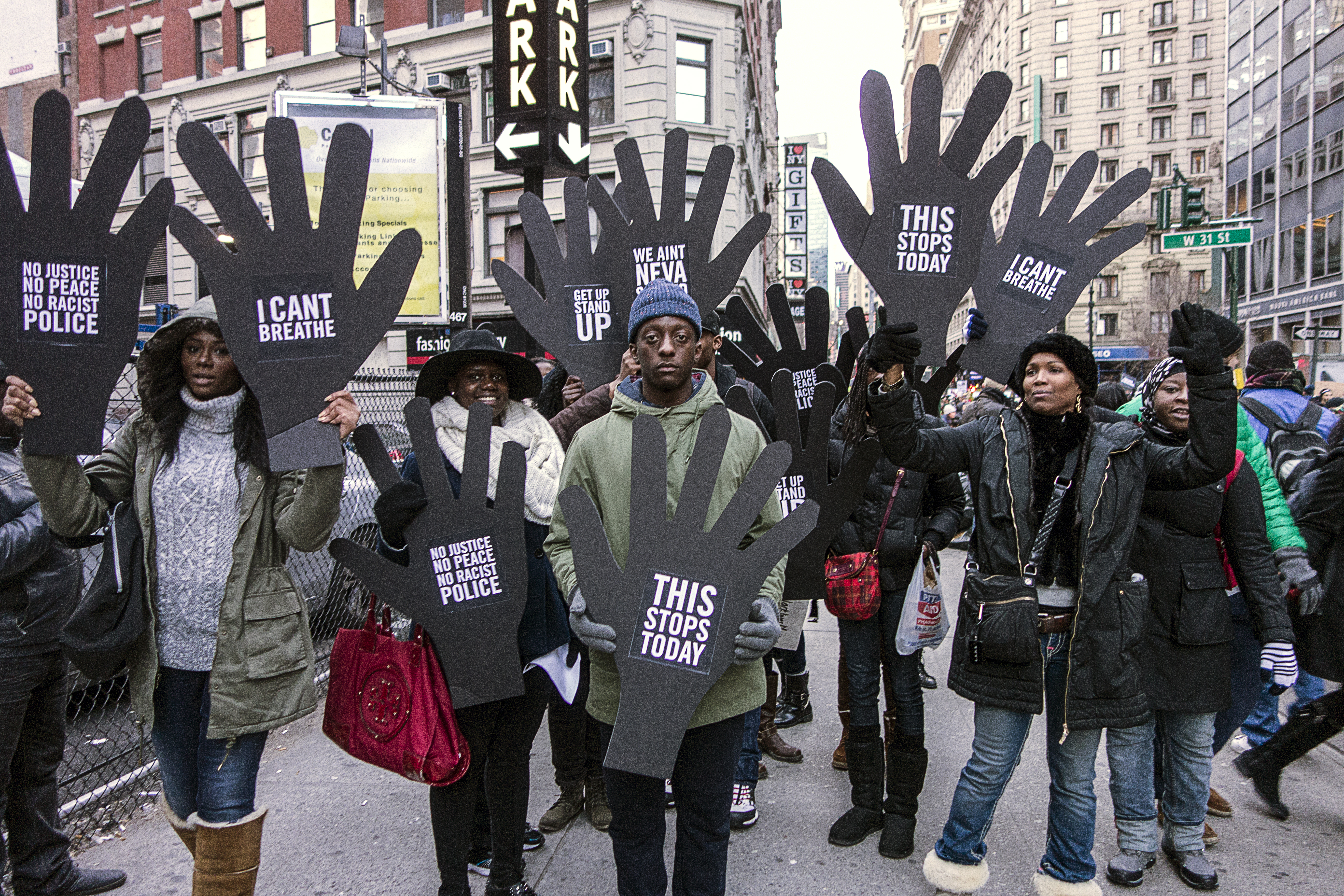 USA, New York, Protesters of police killing march in New York demanding Justice For All