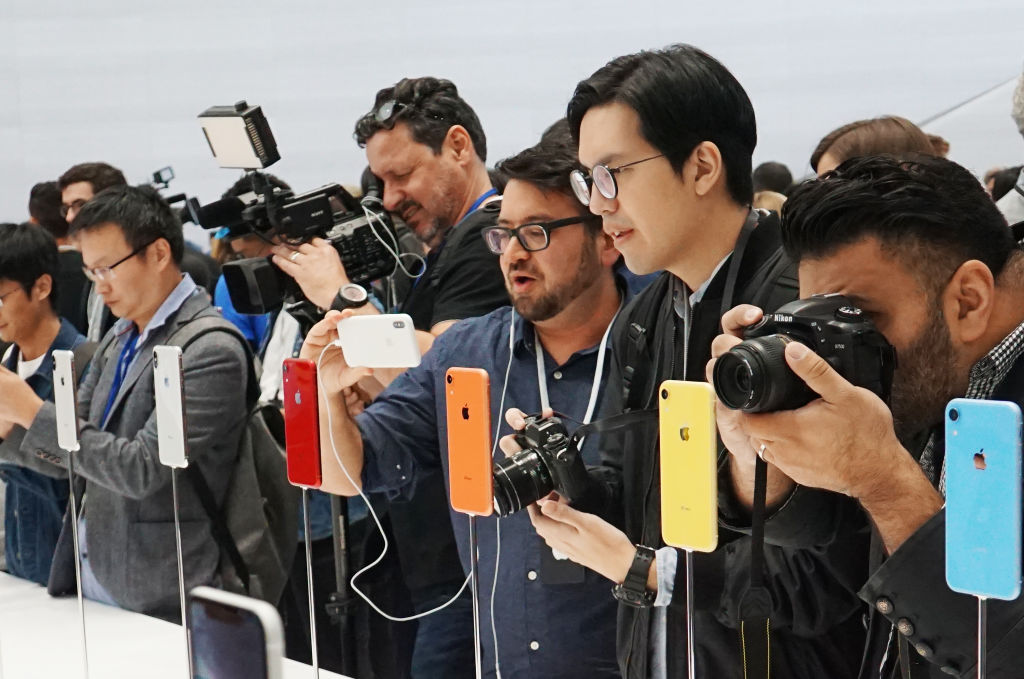 Apple - iPhones