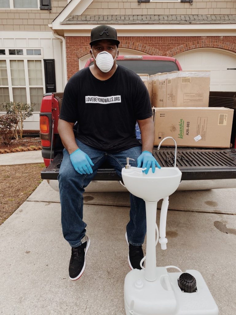 Lecrae Brings Portable Handwashing Stations to Homeless in ATL Metro Area