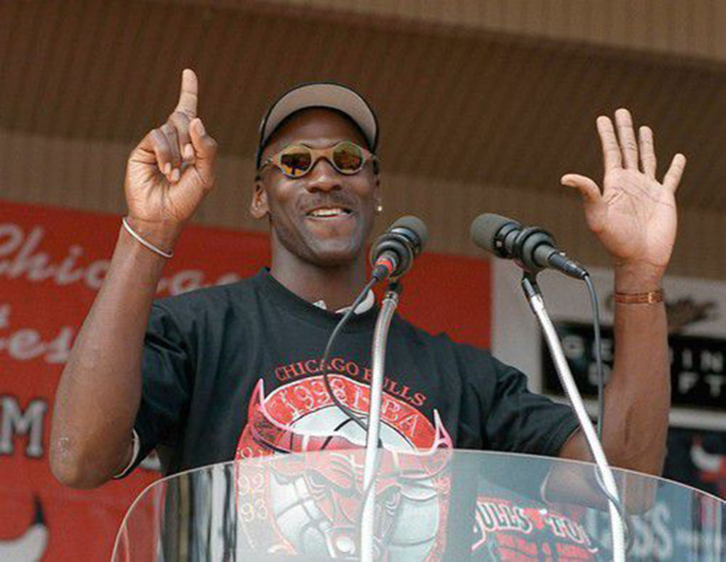 Phil Rosenthal: We watched 1st 8 episodes of ESPNs 10-part Last Dance documentary on 1997-98 Bulls and its exactly what sports fans need