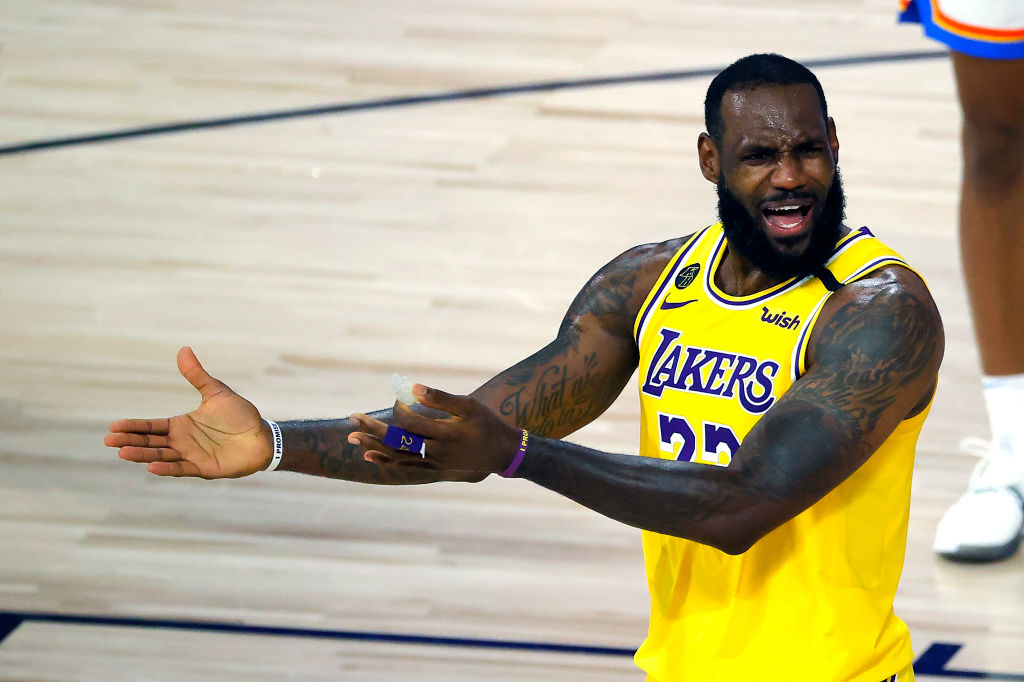 Oklahoma City Thunder v Los Angeles Lakers