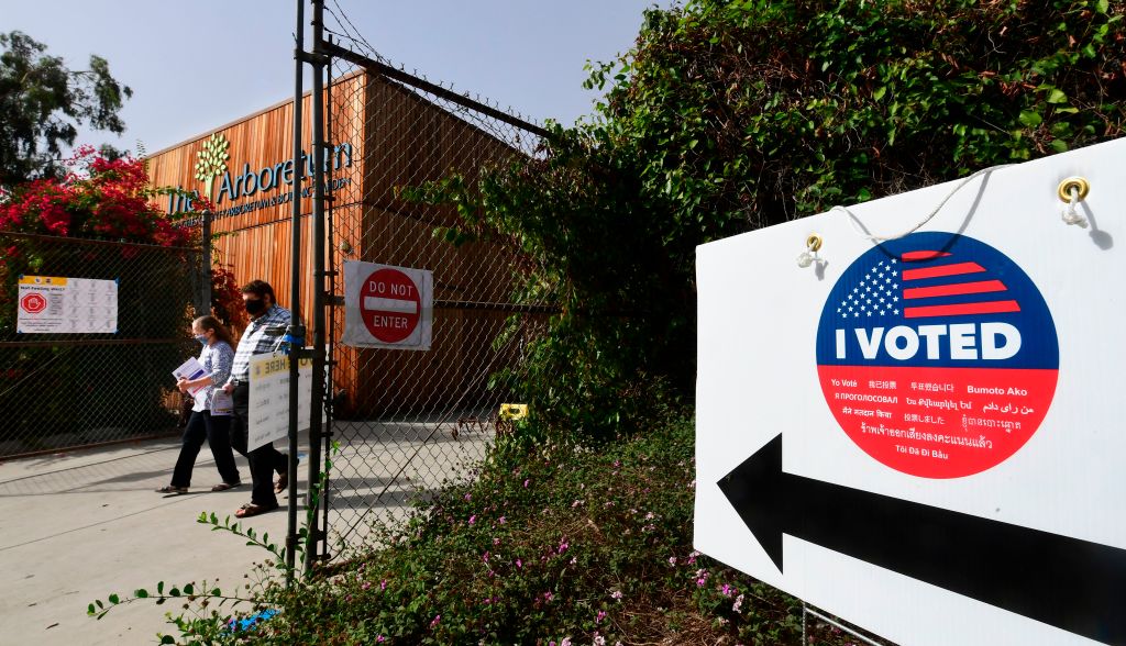 US-VOTE-EARLYVOTING