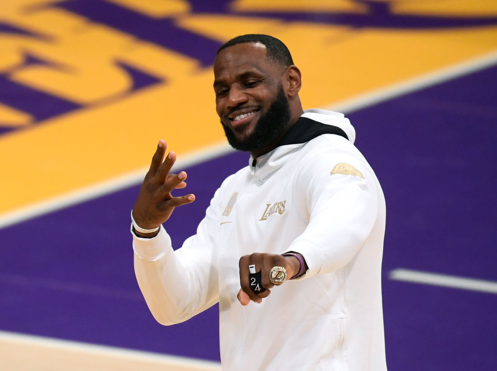 Los Angeles Clippers v Los Angeles Lakers