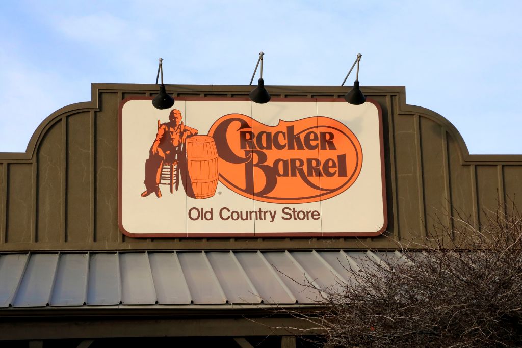 Cracker Barrel store and restaurant entrance sign