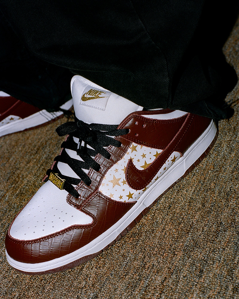 Supreme X Nike SB Dunk Low