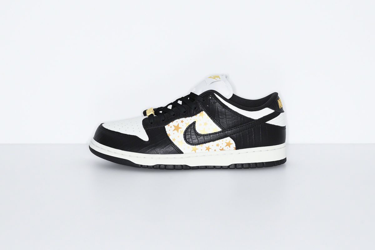 Supreme X Nike SB Dunk Low
