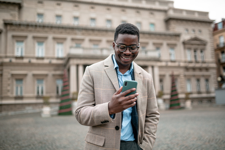 Black Twitter Hiraliously Takes Modern Photos & Adds Historical Twists