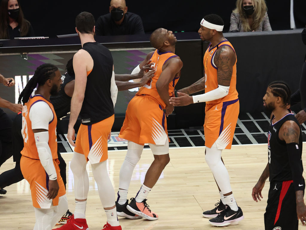 Phoenix Suns v Los Angeles Clippers - Game Six