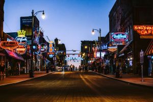Covid-19 Case Rise In Tennessee As Counties Continue Without Mask Mandate
