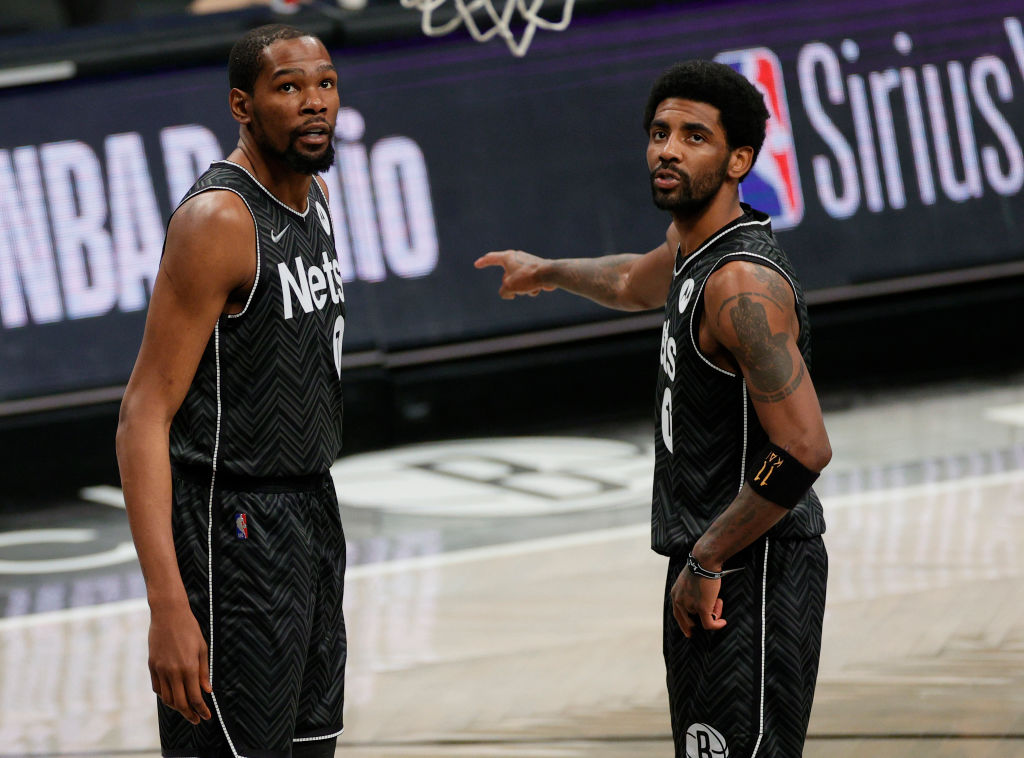 Kevin Durant Won't "Force" Kyrie Irving To Get Vaccinated