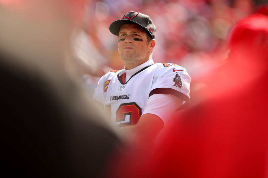 Twitter Believes Tom Brady Dissed The Patriots In Retirement Announcement