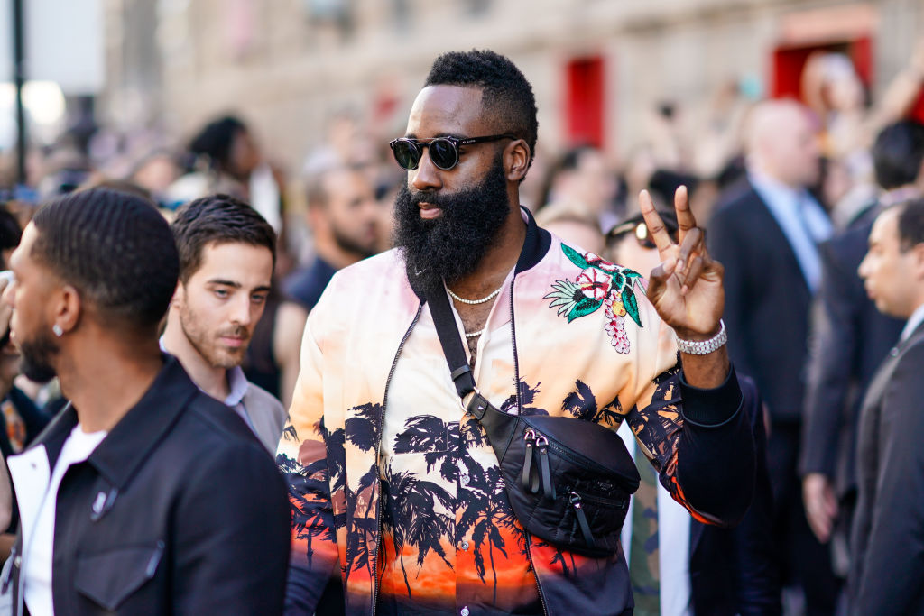 Street Style -Paris Fashion Week - Menswear Spring-Summer 2019 : Day Two