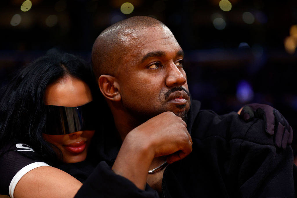 Washington Wizards v Los Angeles Lakers