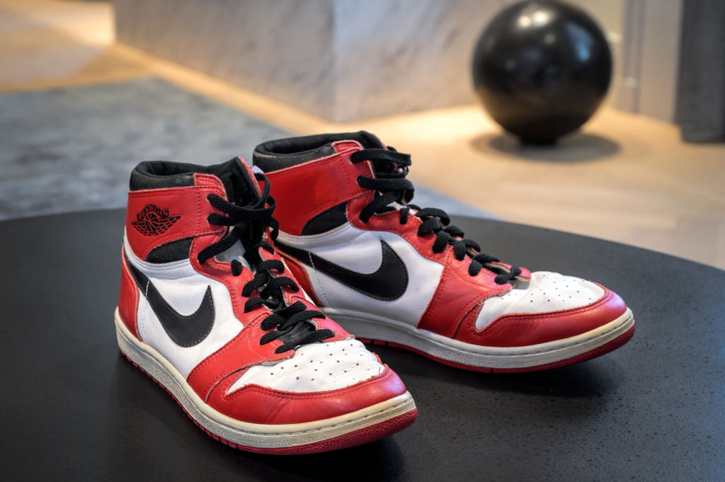 SWITZERLAND-US-BASKET-NBA-AUCTION-PEOPLE