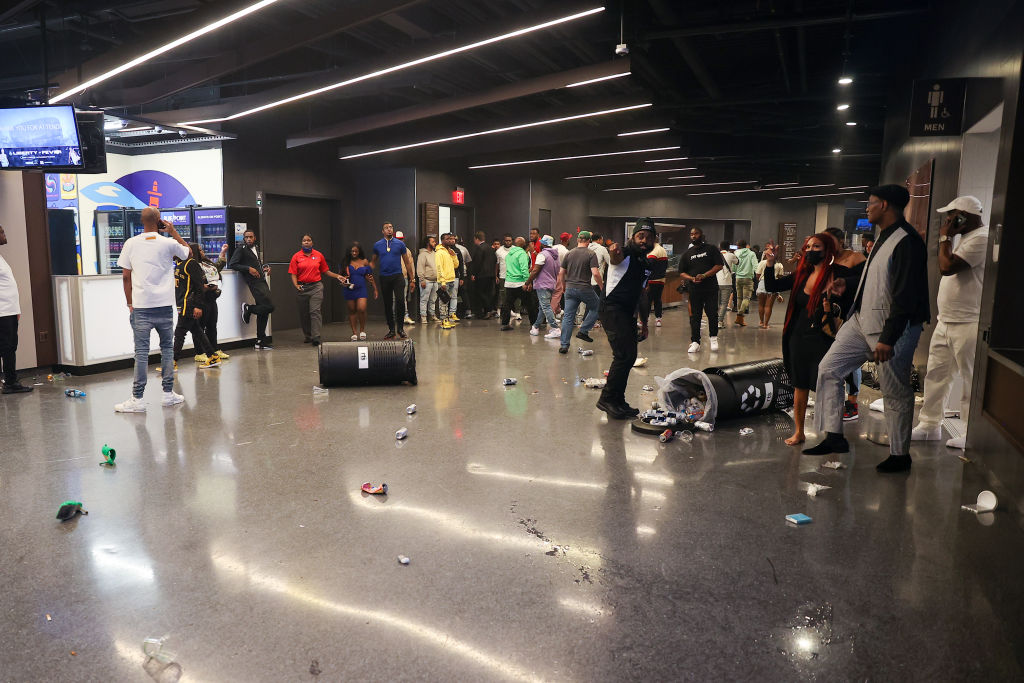 Alleged Gunshots Cause Stampede At Barclays Center