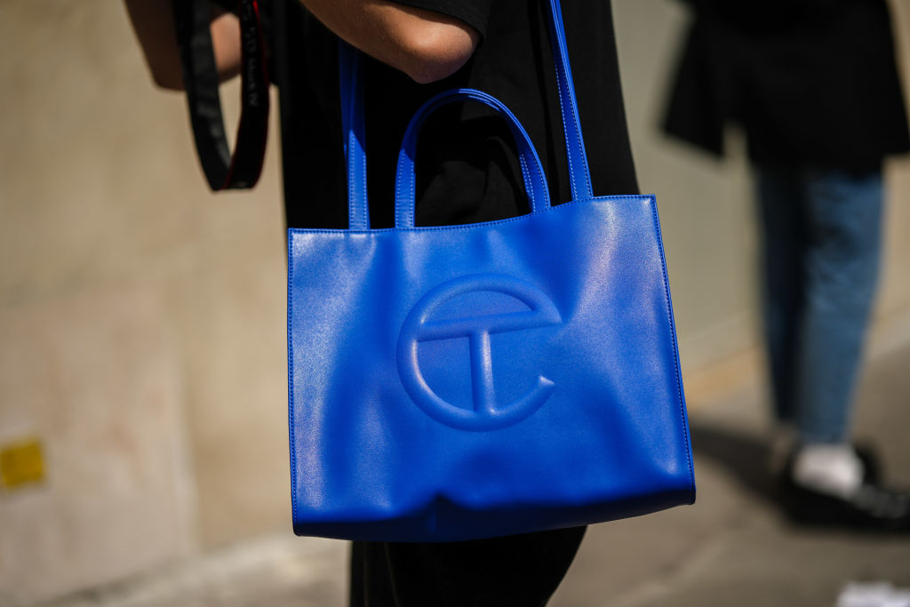 Street Style - Paris Fashion Week - Menswear Spring/Summer 2023 : Day One