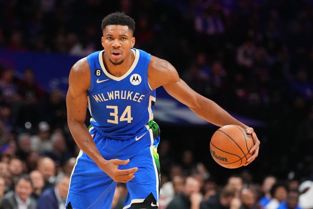 Giannis Antetokounmpo Talks About Wells Fargo Ladder Incident