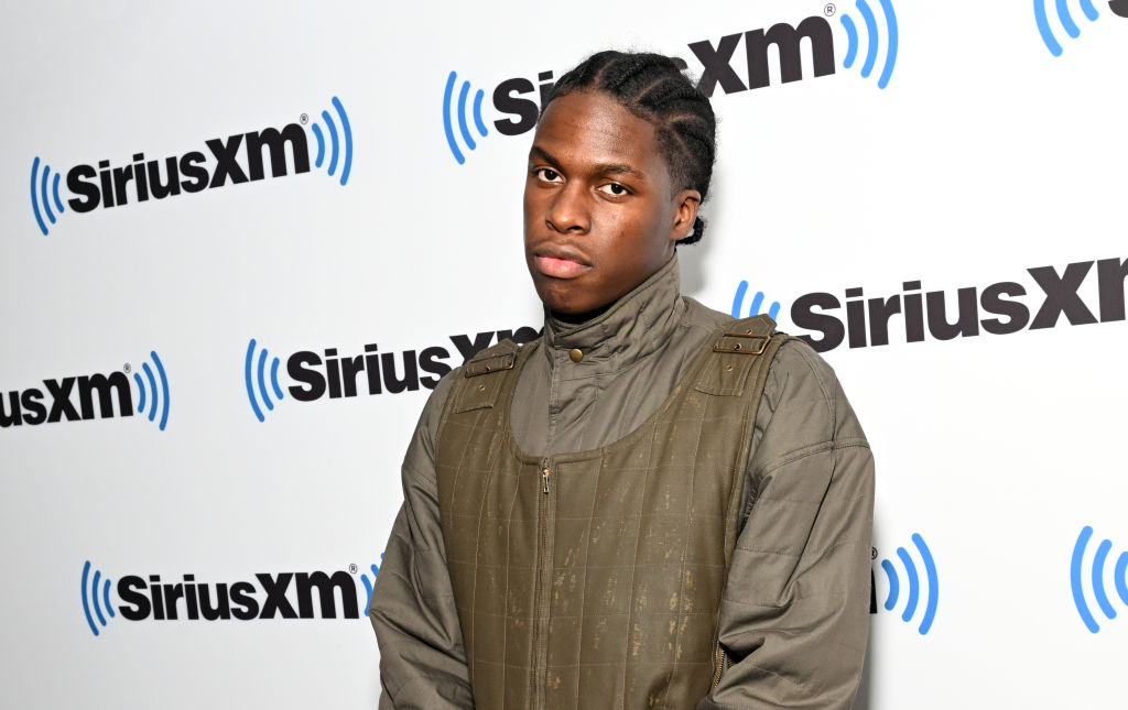 Daniel Caesar Apologizes