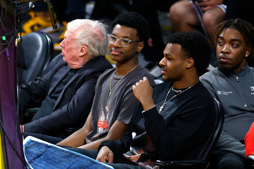 Oklahoma City Thunder v Los Angeles Lakers