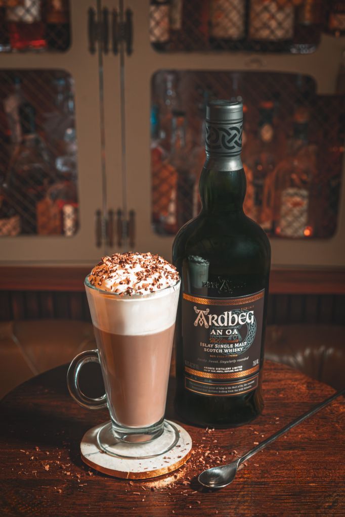 Holiday Cocktail Guide 2023