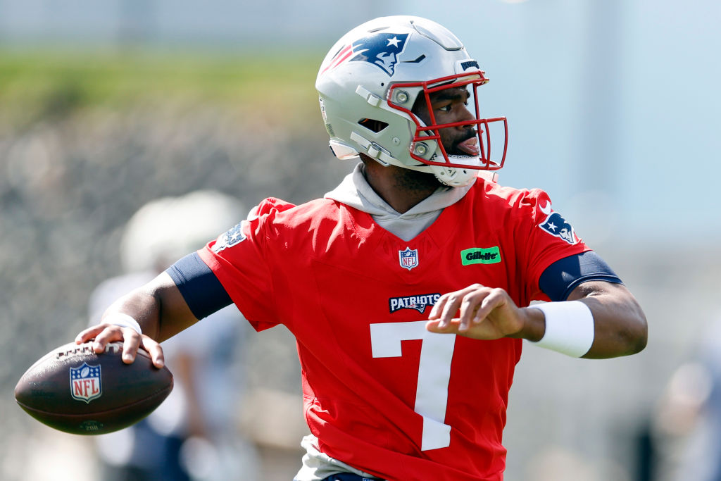 Jerod Mayo's inexperience is on display in his handling of the Patriots' QB situation