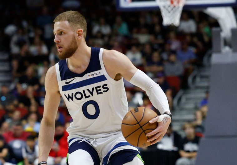 Philadelphia 76ers v Minnesota Timberwolves