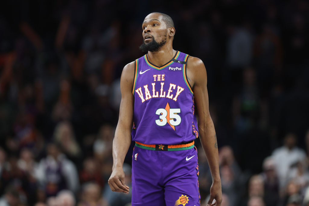 Charlotte Hornets v Phoenix Suns