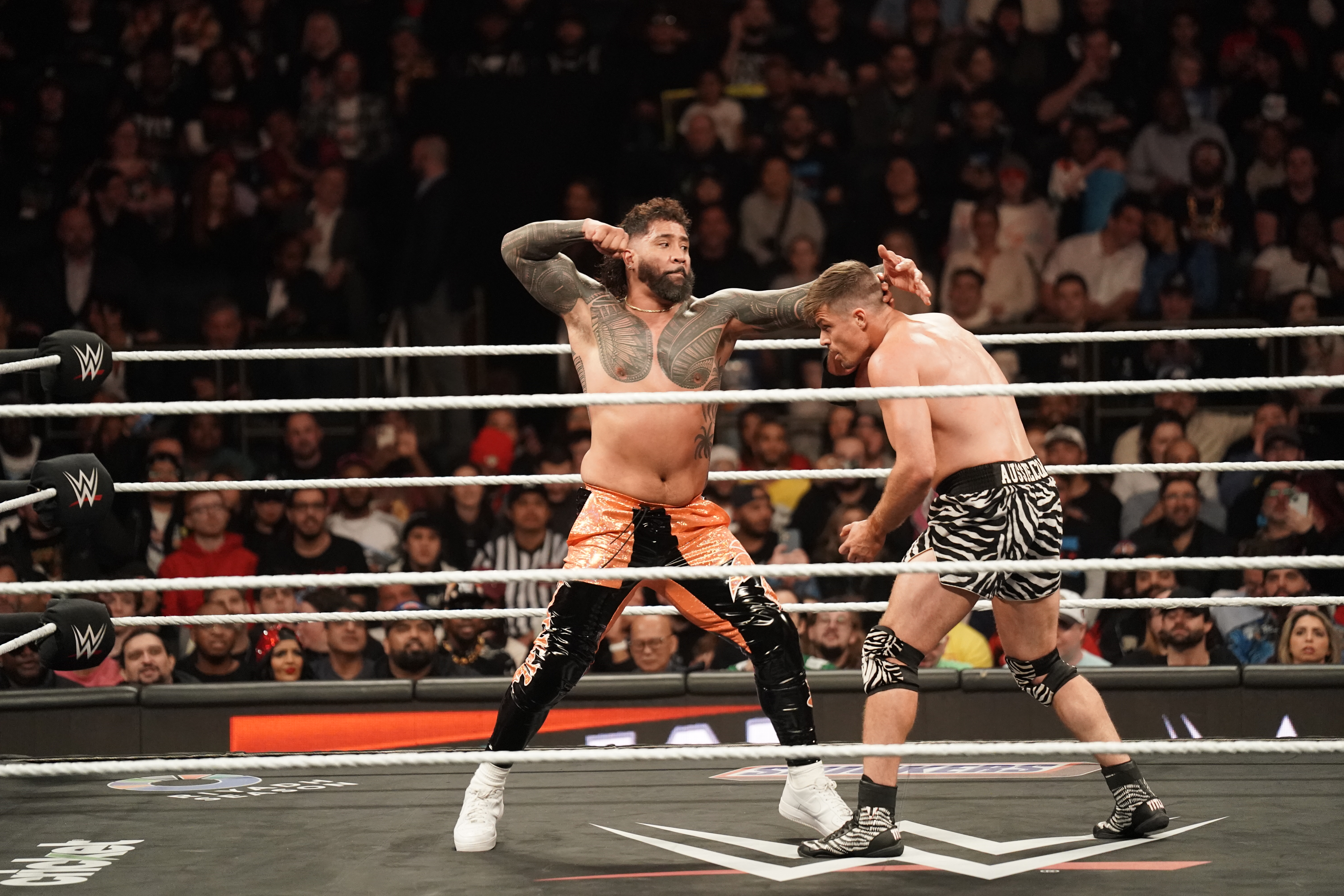 WWE Monday Night Raw