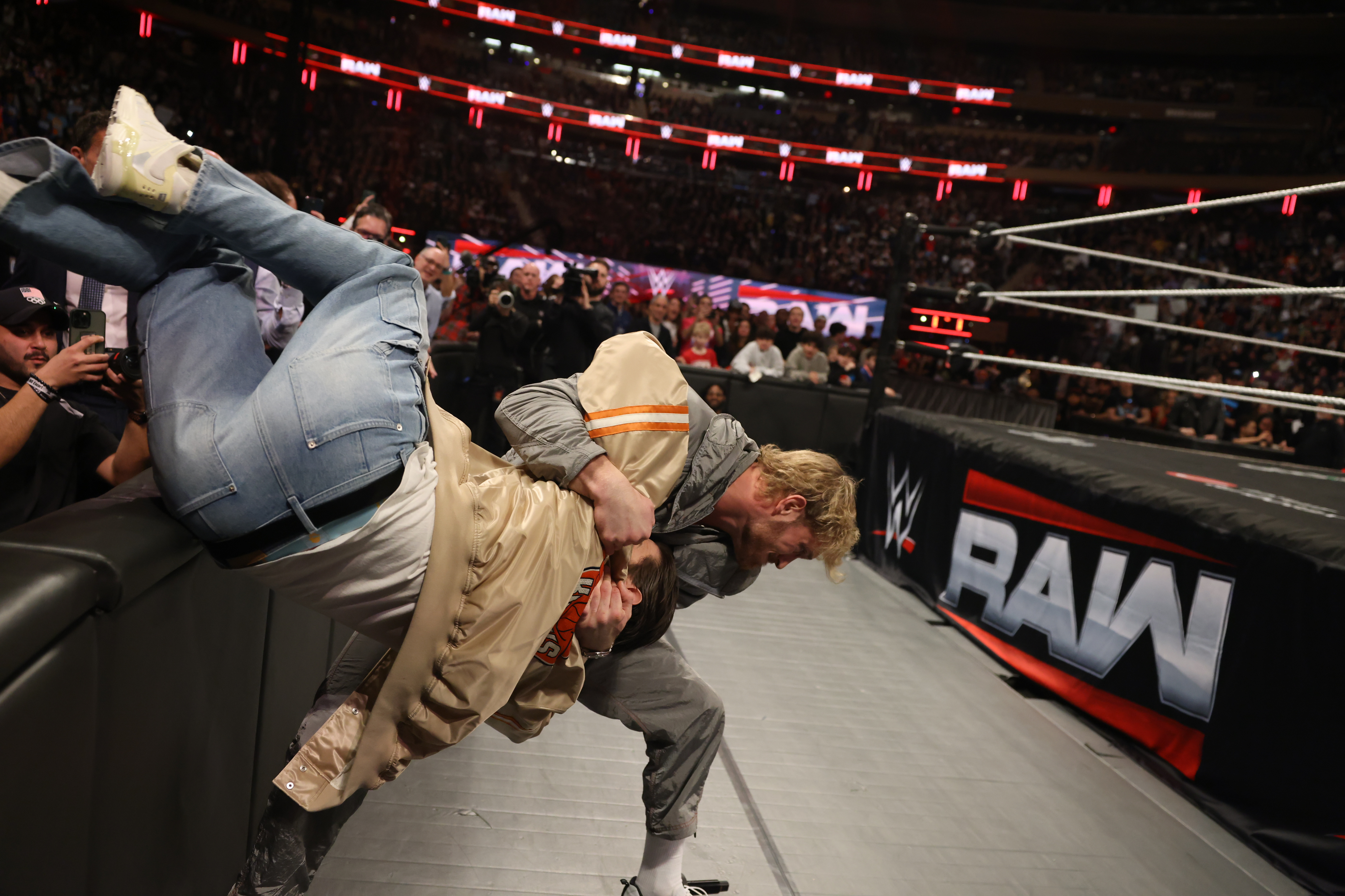 WWE Monday Night Raw