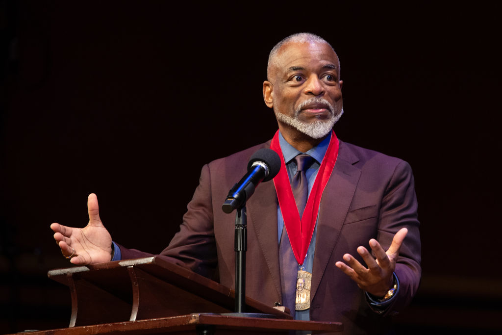 OTHER: OCT 01 Kathy Delaney-Smith Receives W.E.B. Du Bois Medal