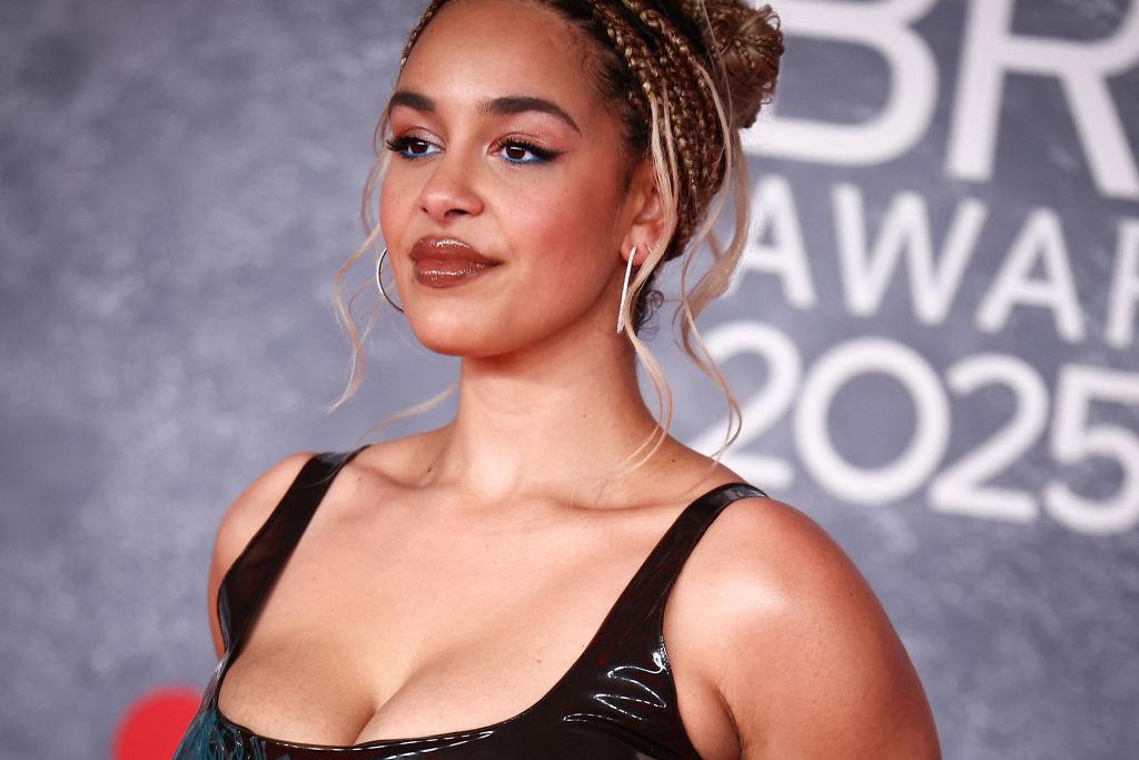 BRITAIN-ENTERTAINMENT-MUSIC-AWARD-BRIT-PHOTOCALL