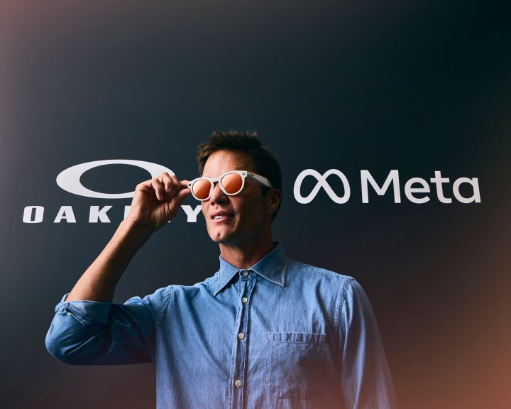 Oakley x Meta