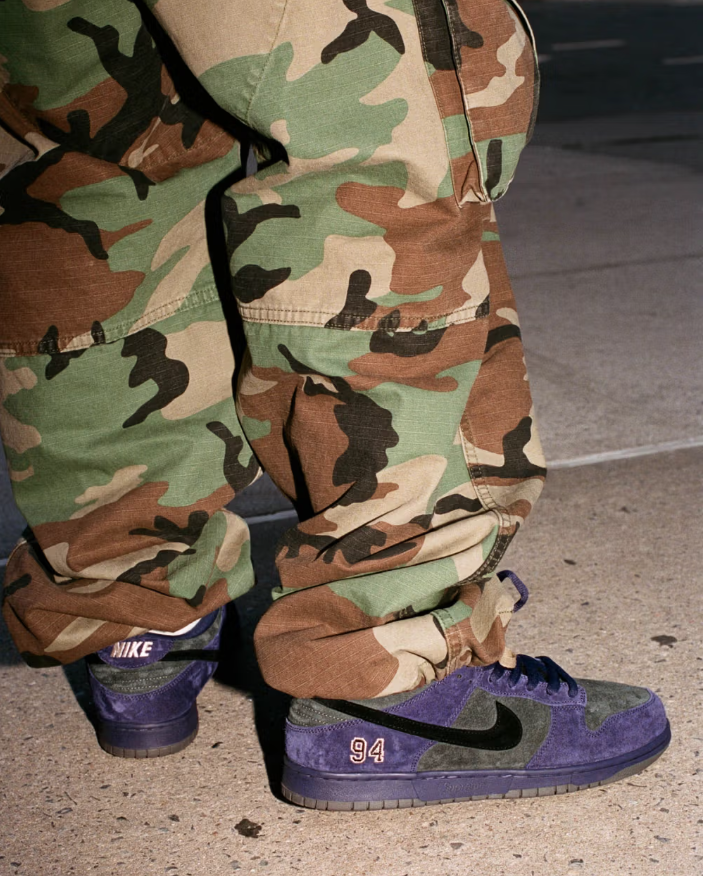 Supreme/ Nike SB Dunk Low 2025