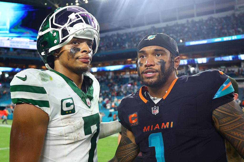 New York Jets v Miami Dolphins