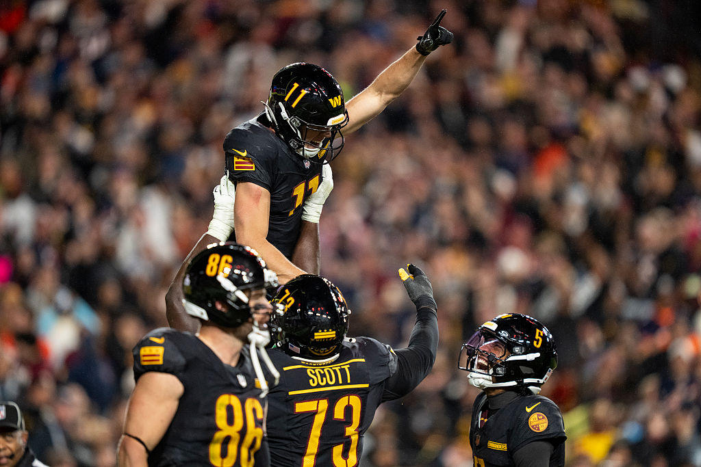 Chicago Bears v Washington Commanders - NFL 2025