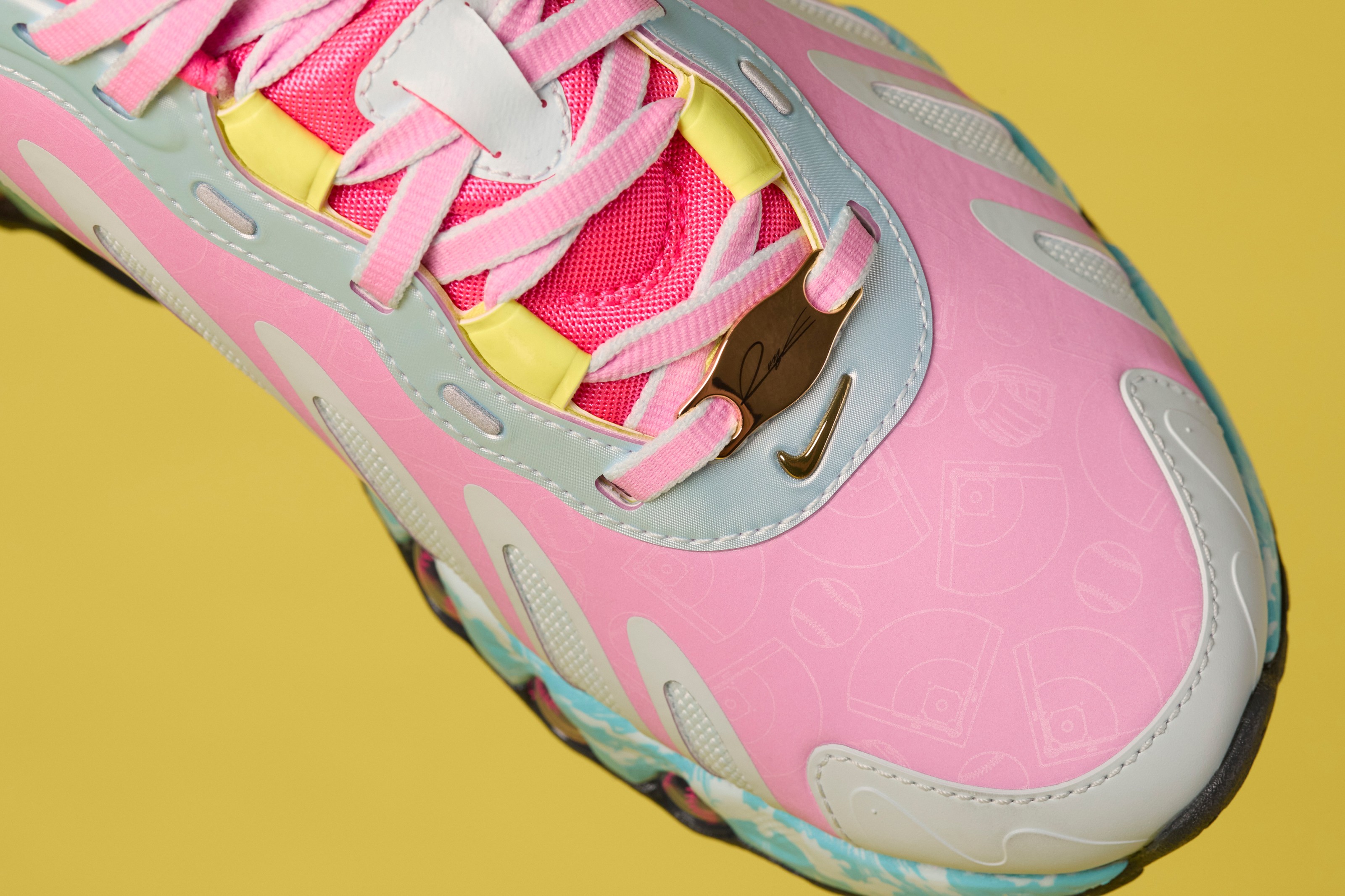 Nike Doernbecher Freestyle Collection 2025